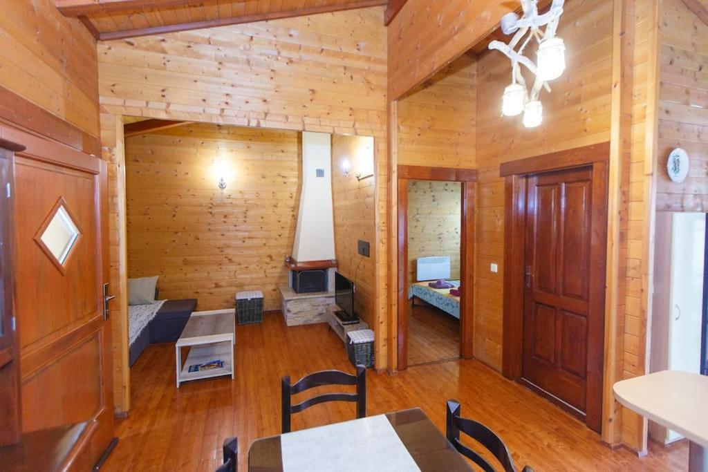 Appartamento Wooden House In Giannina Esterno foto