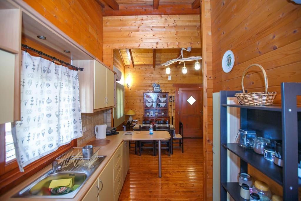 Appartamento Wooden House In Giannina Esterno foto
