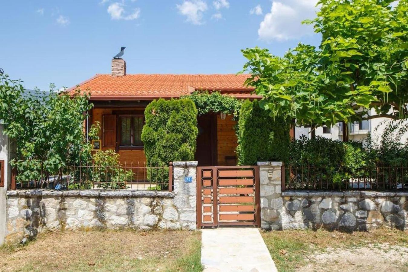 Appartamento Wooden House In Giannina Esterno foto